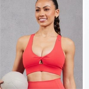 Fabletics Oasis Twist Medium Impact Sports Bra